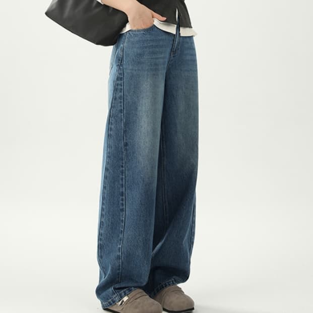 ストレートパンツ ゆったりシルエット リラックスデニム