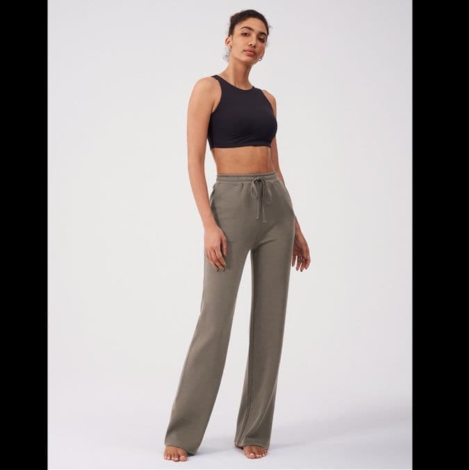 ストレートパンツ リラックスストレートストレッチパンツ