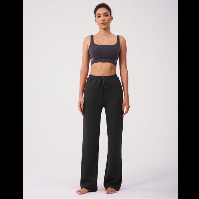 ストレートパンツ リラックスストレートストレッチパンツ