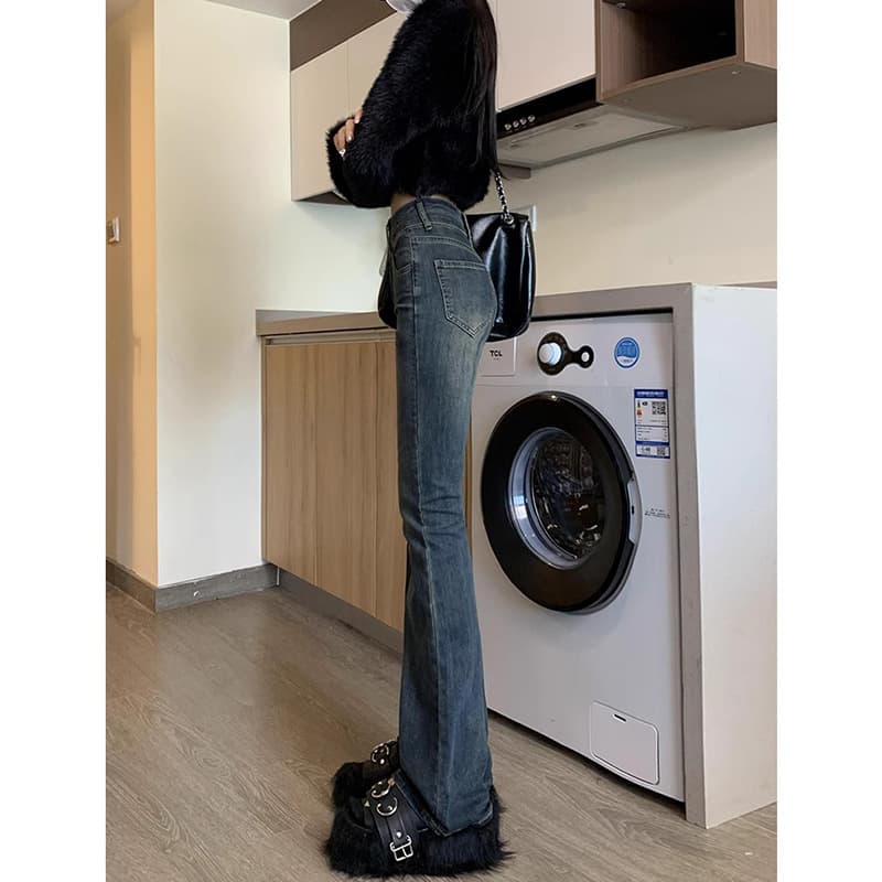 ストレートパンツ 裾フレアシルエットデニムパンツ