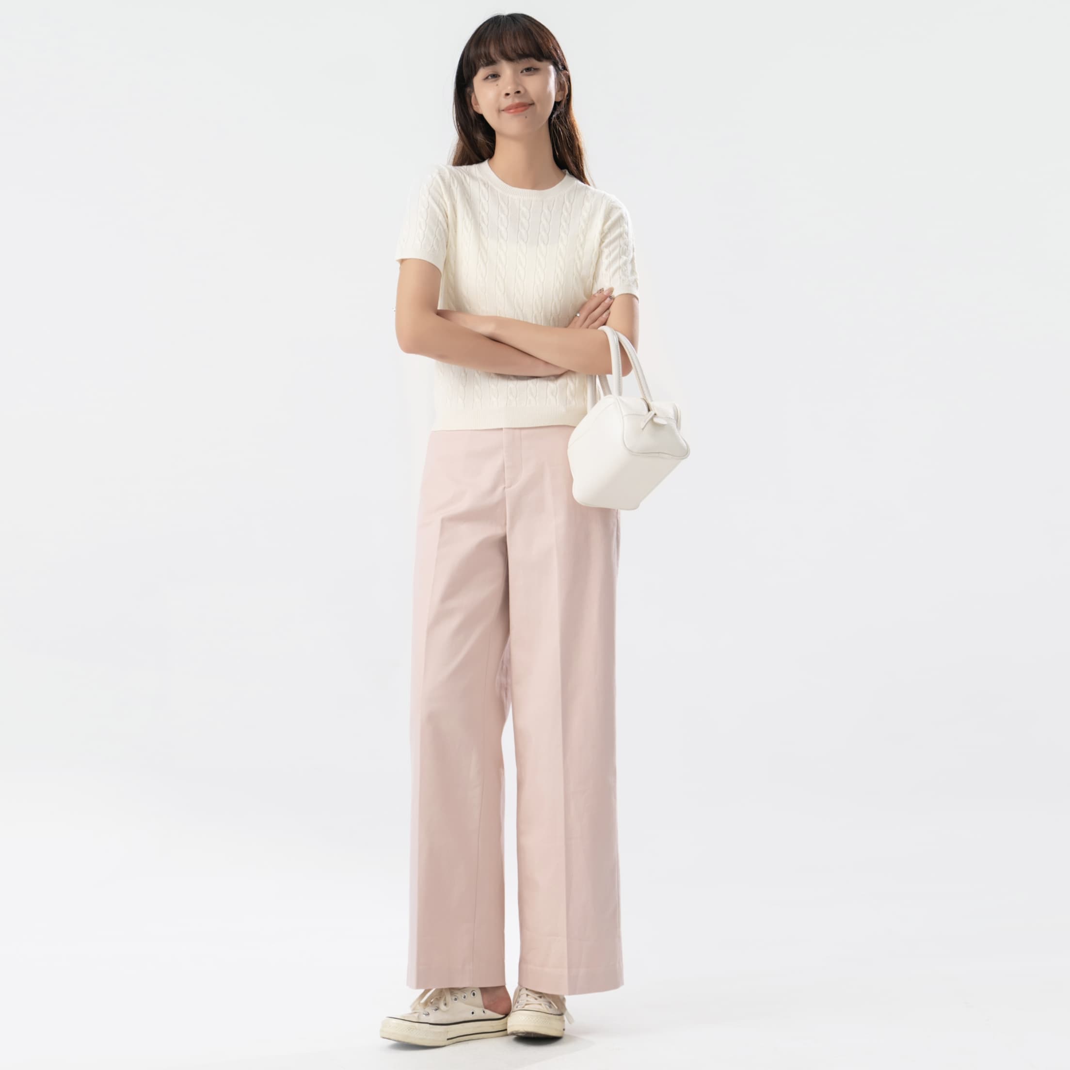 ゆったりシルエット 快適ストレートパンツ