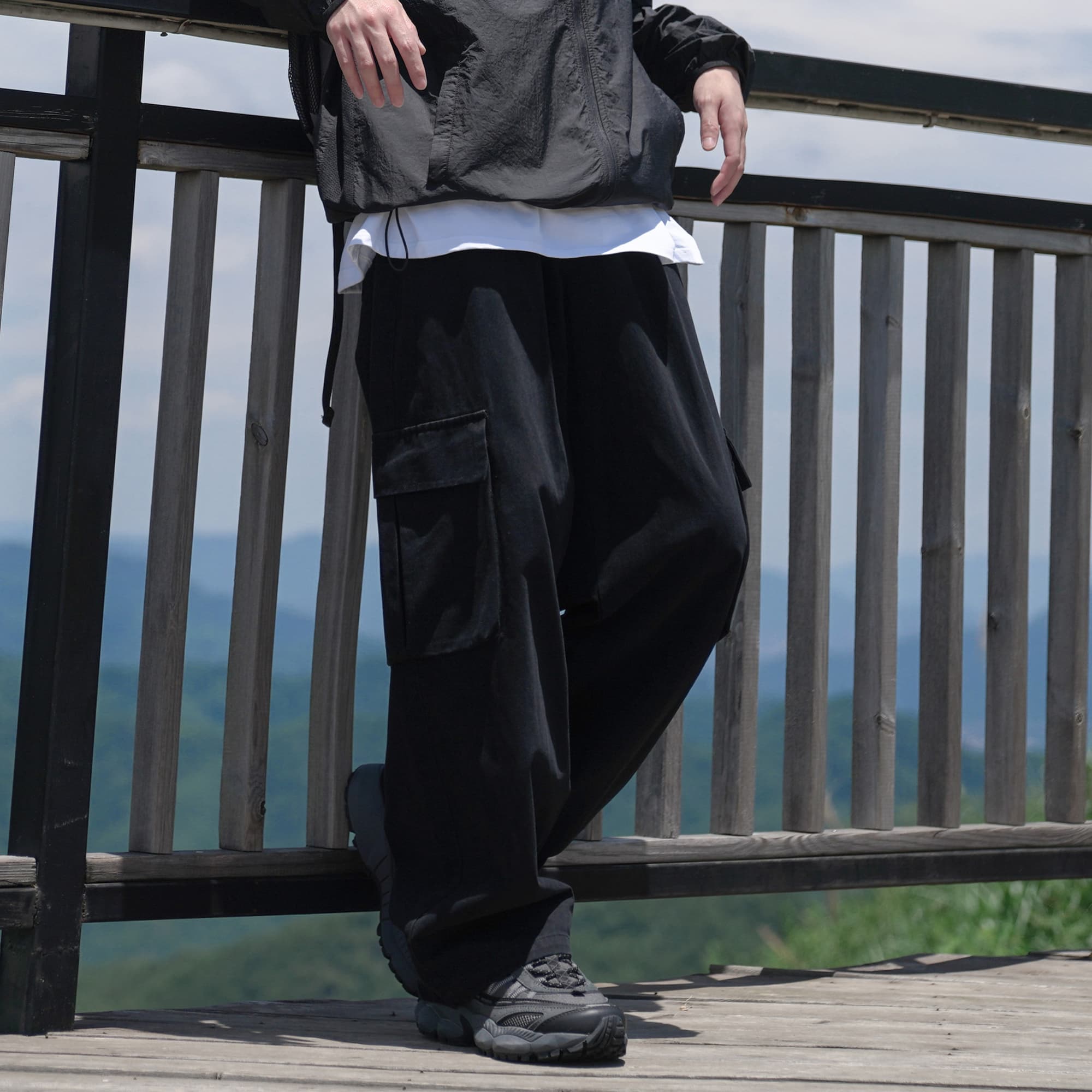 ストレートパンツ リラックスシルエットカーゴパンツ