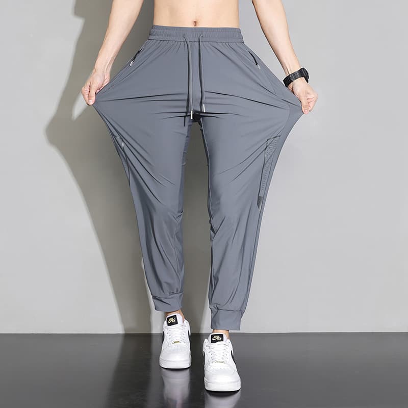ストレートパンツ ストレートシルエット速乾ストレッチパンツ