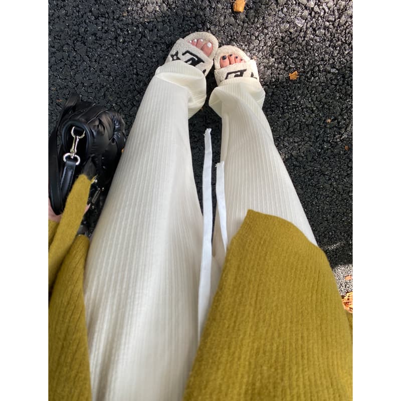 ストレートパンツリブ編みゆったり