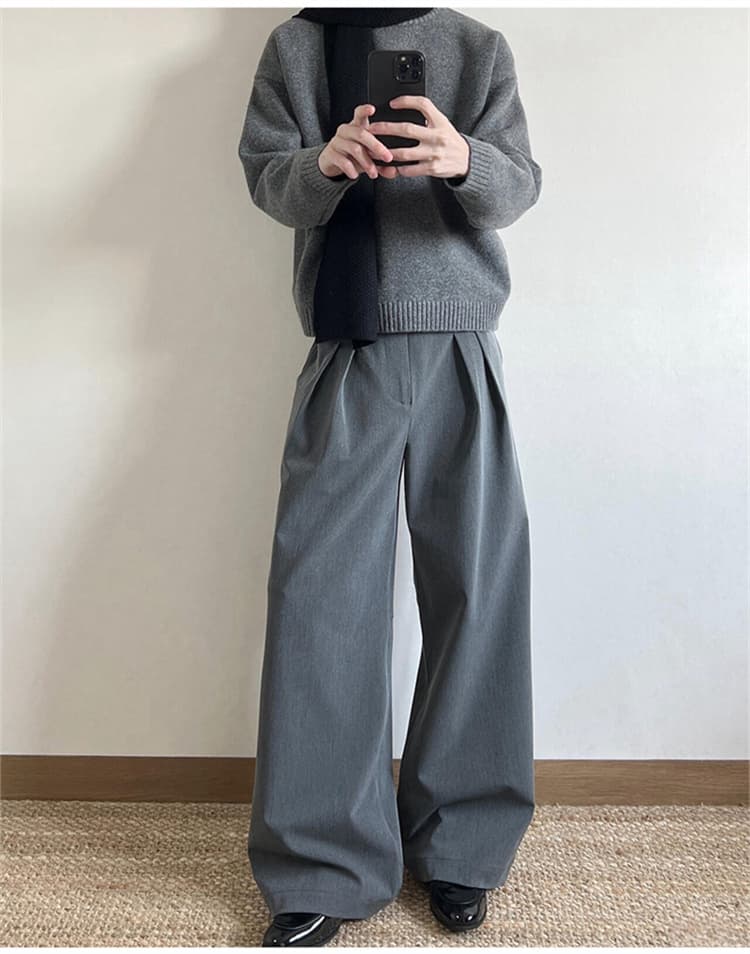 美シルエット立体裁断ストレートパンツ