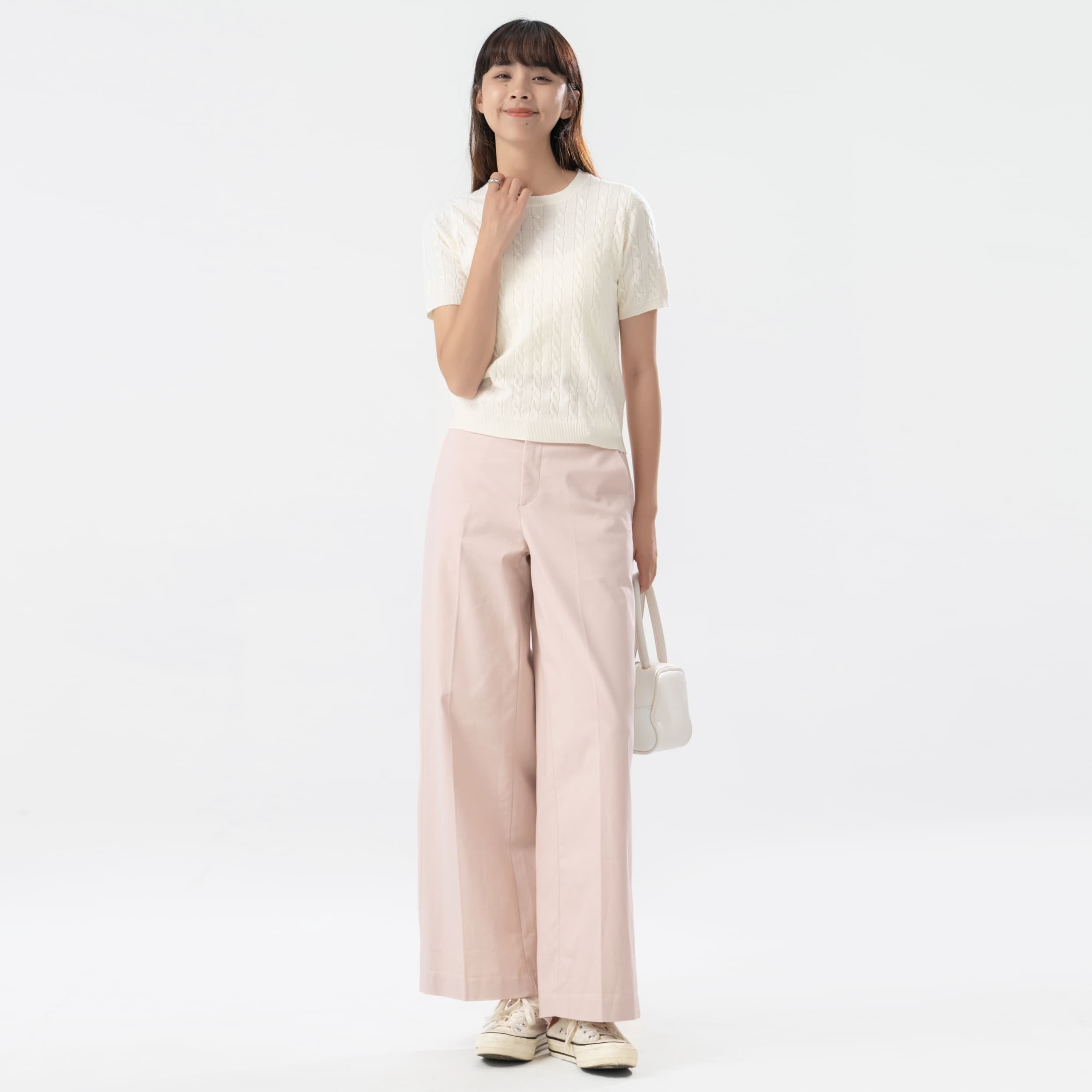 ゆったりシルエット 快適ストレートパンツ