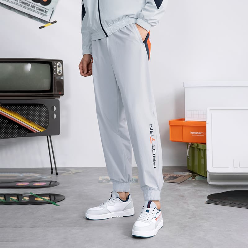 ストレートパンツ アスレジャー調ストレートスウェットパンツ