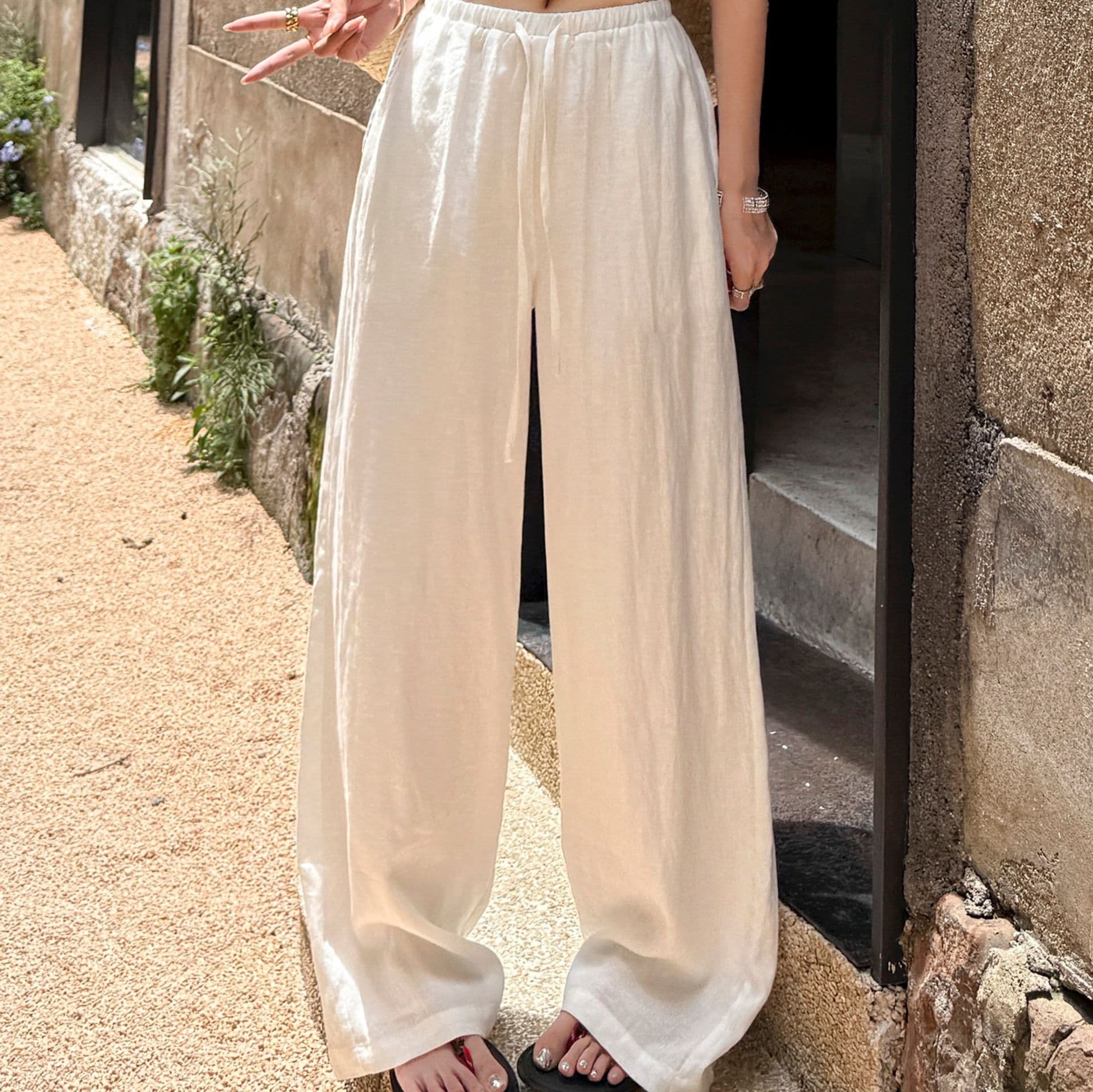 ストレートパンツ 風薫る麻混リラックススラックス