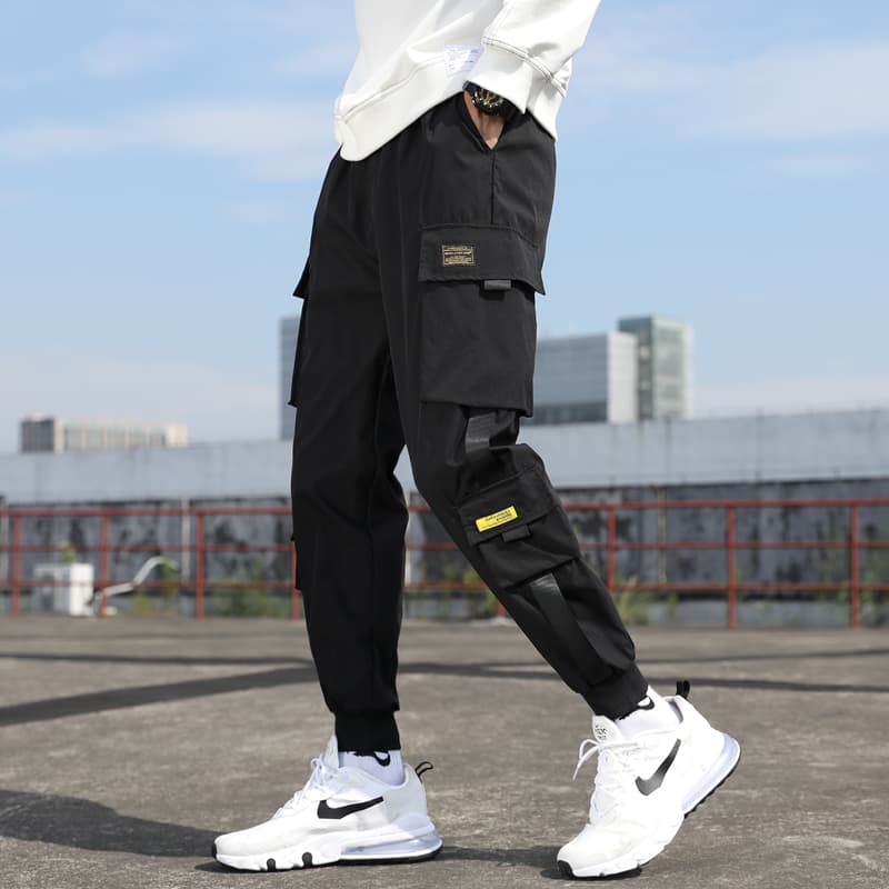 マルチポケット機能性ストレートパンツ